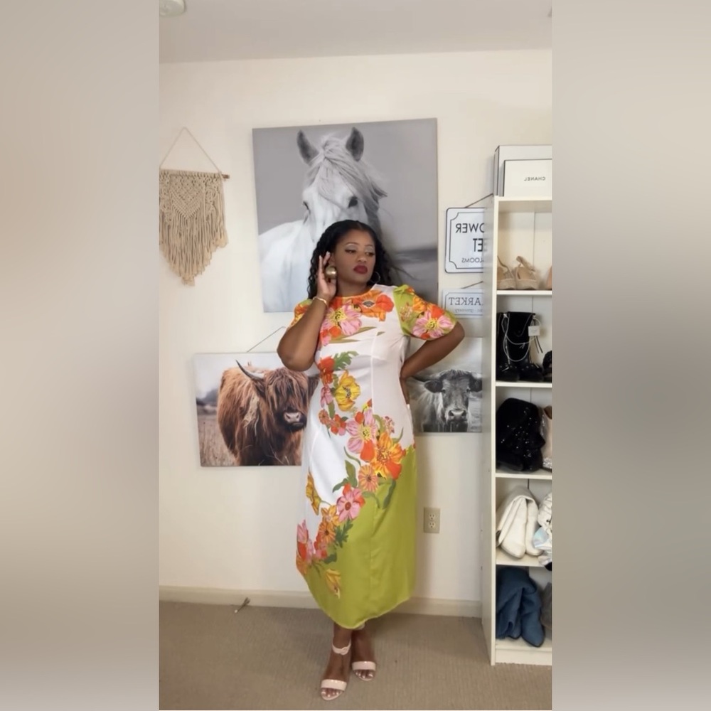 Floral Maxi Dress with Green and Orange Accents - Picture 11 of 16